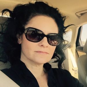 Meet your Posher, Kourtnie